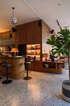 Innenraum des Café Europa